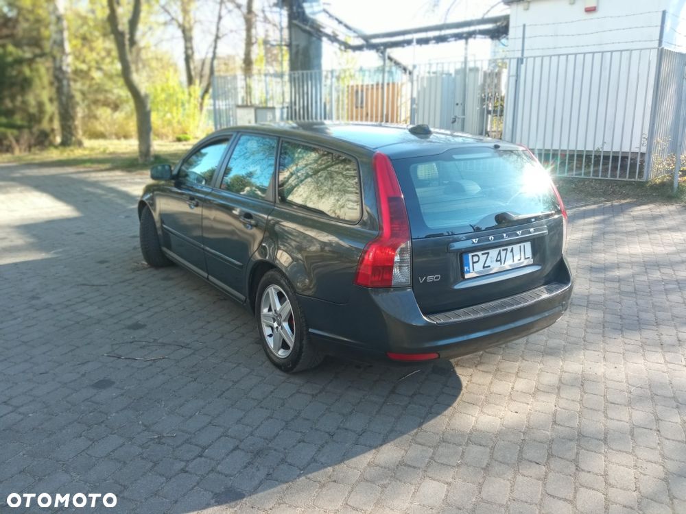 Volvo V50 - 3