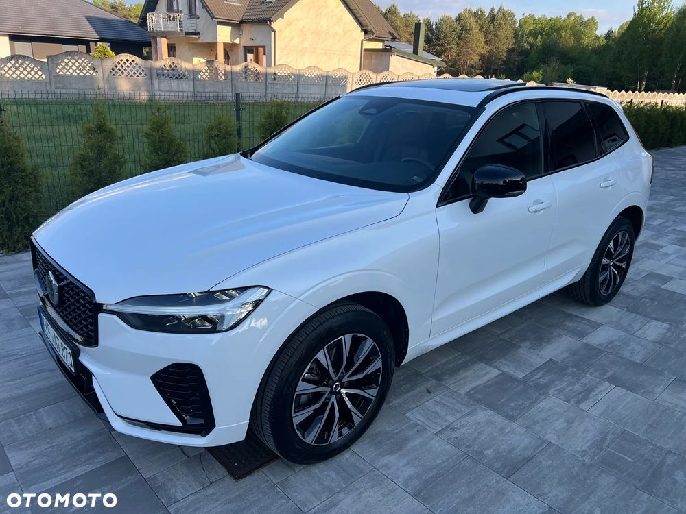 Volvo XC 60 B4 D AWD Plus Dark - 8