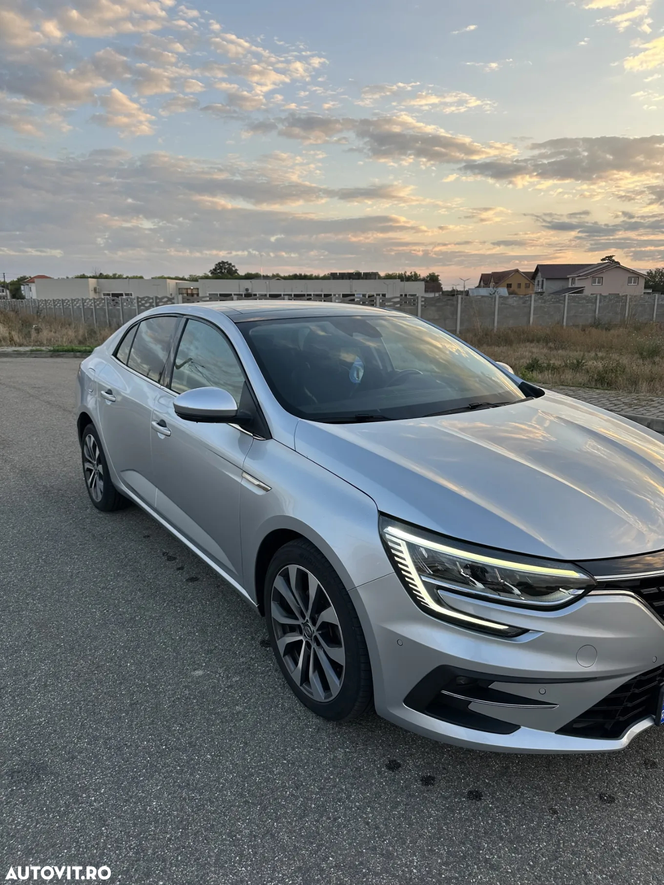 Renault Megane BLUE dCi 115 EDC Techno - 3
