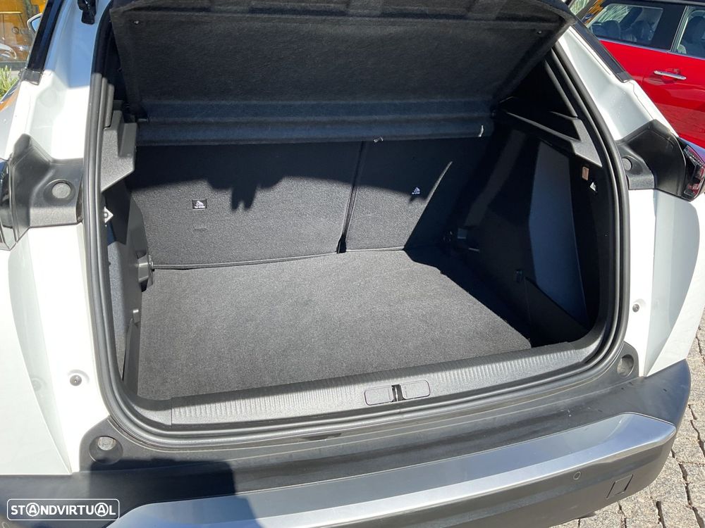 Peugeot 2008 1.2 PureTech Active - 16