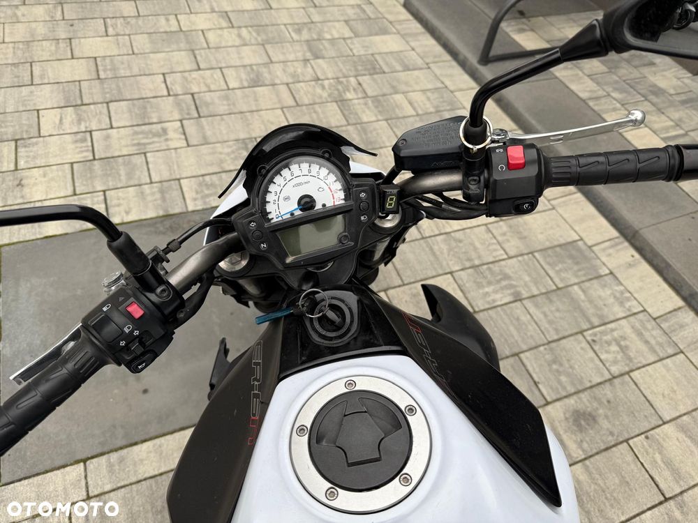 Kawasaki ER - 3