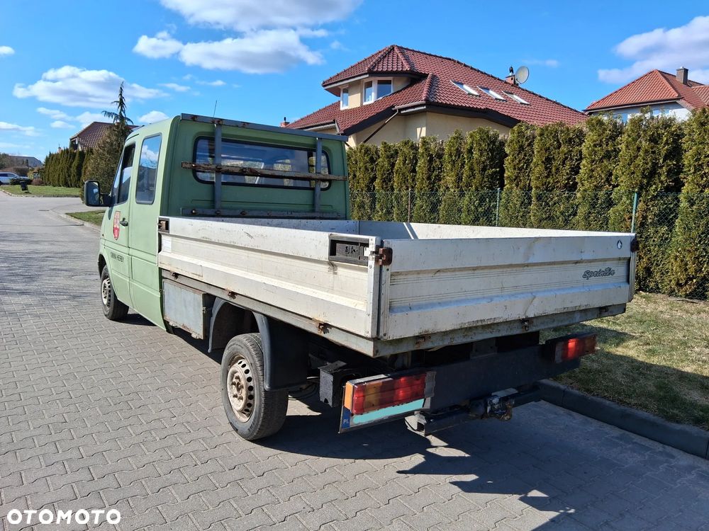 Mercedes-Benz Sprinter - 5
