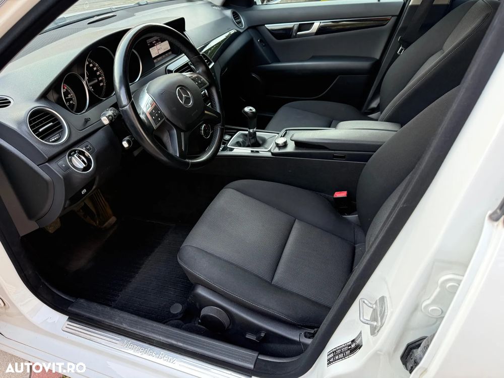 Mercedes-Benz C - 6