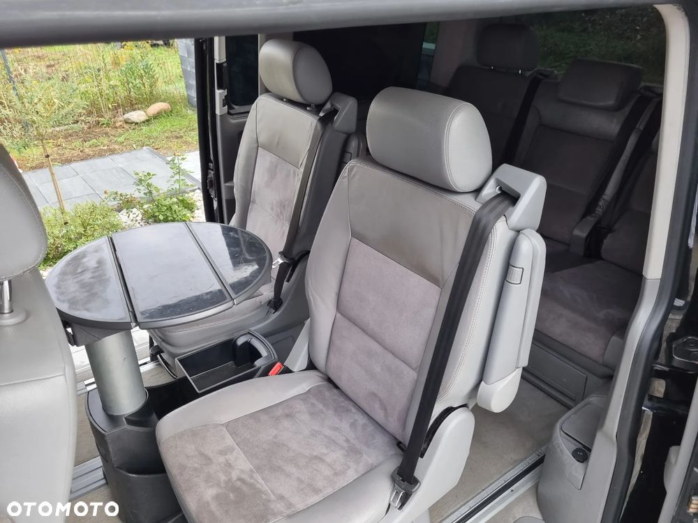Volkswagen Multivan - 27