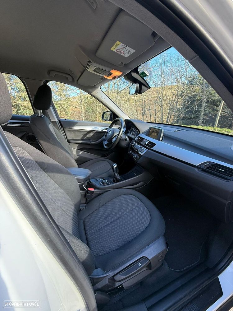 BMW X1 sDrive18i - 13