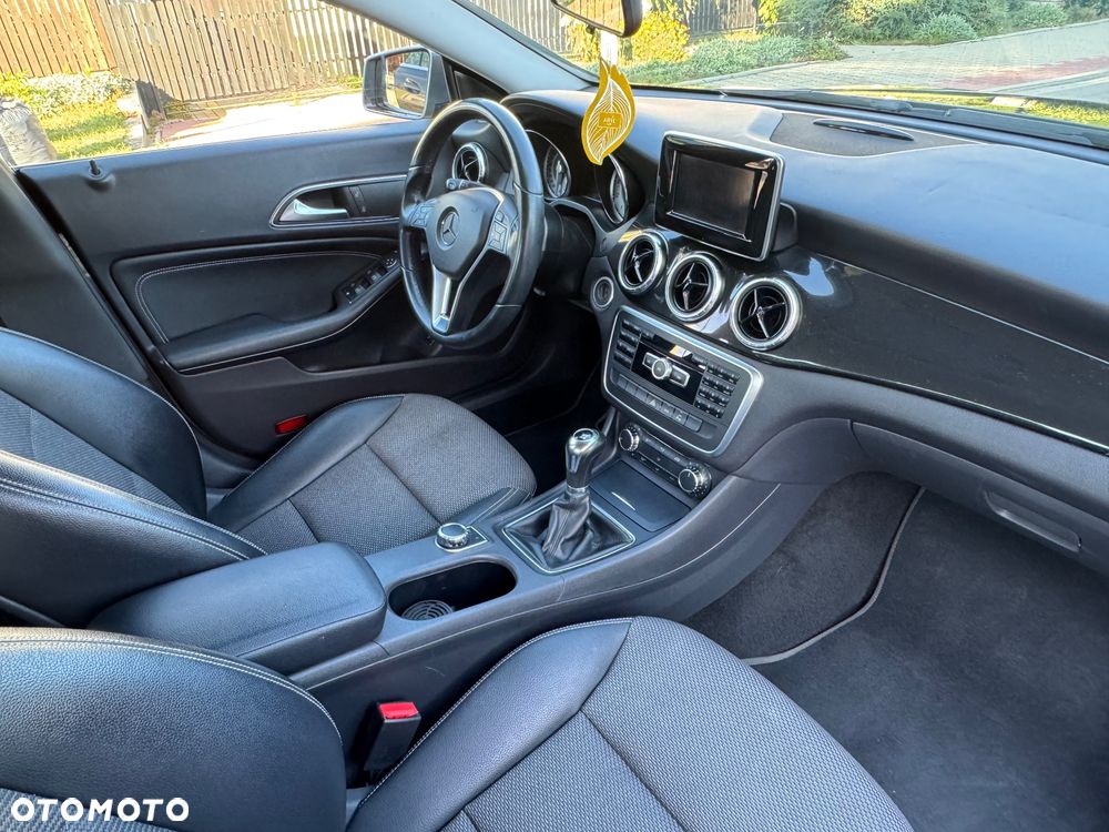Mercedes-Benz CLA 180 - 22