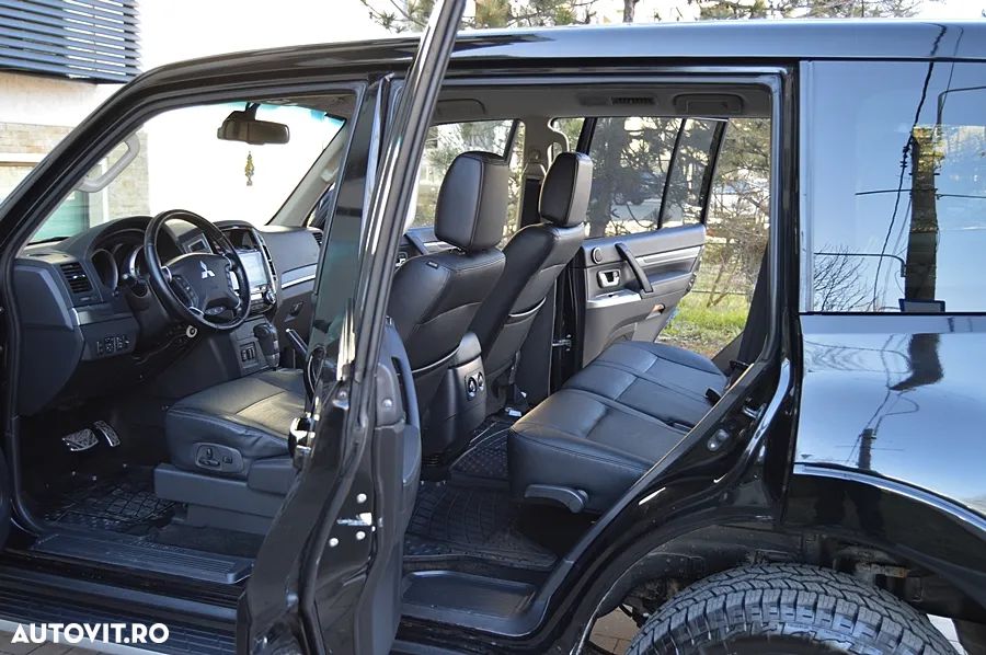 Mitsubishi Pajero 3.2 DI-D Instyle - 6