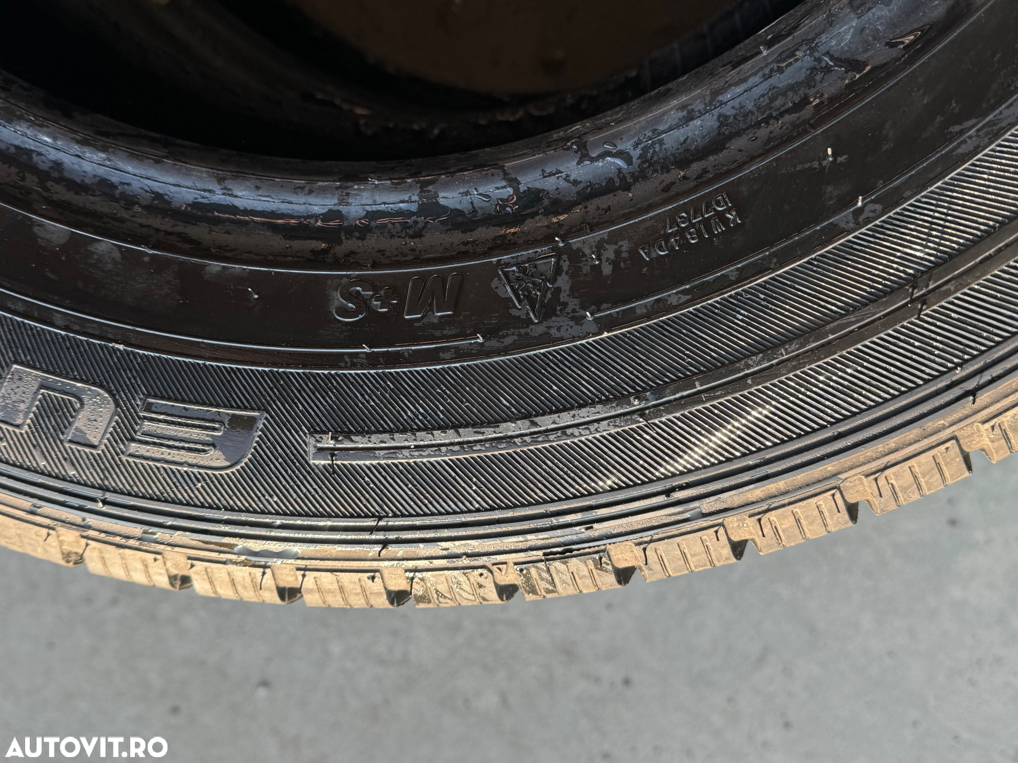 Vând 4 anvelope 225/60/16c Falken de iarnă ca noi - 5