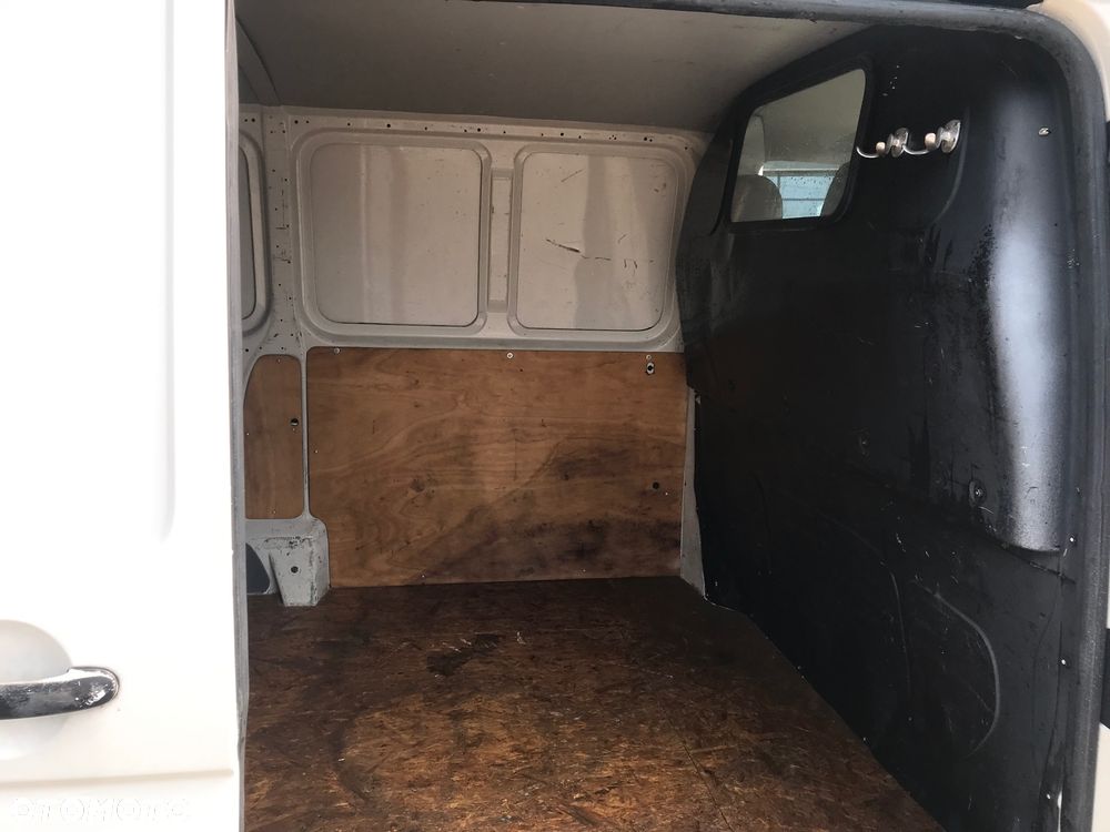 Volkswagen Transporter - 19