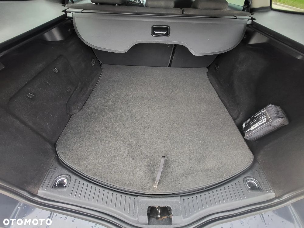 Ford Mondeo 2.0 TDCi Business Edition - 32