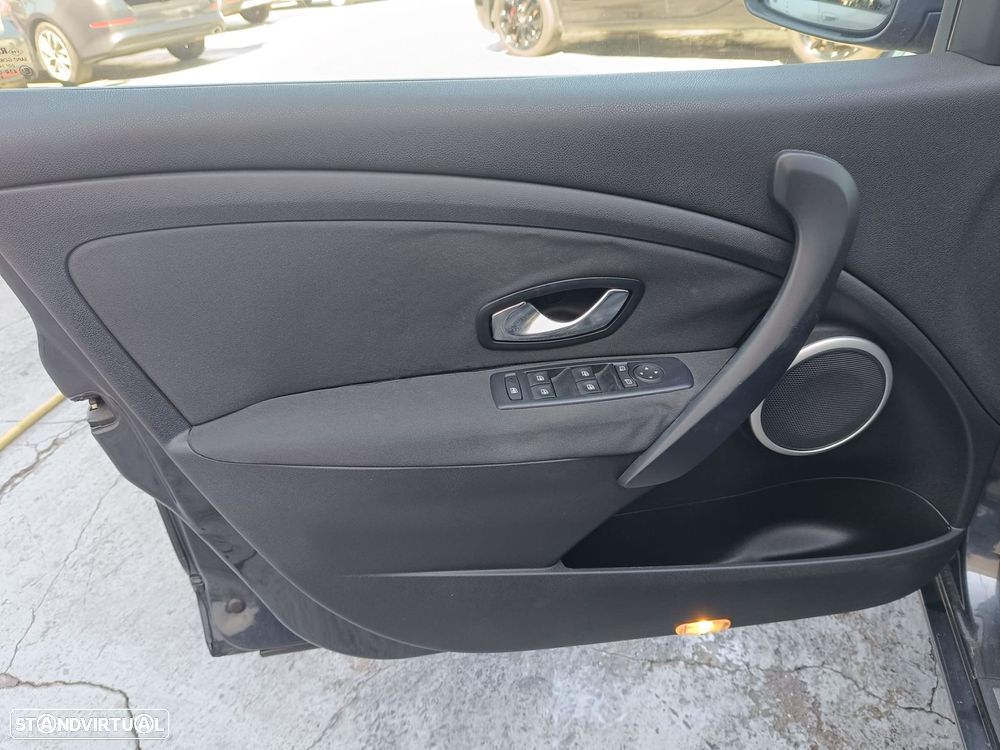 Renault Mégane 1.5 dCi Confort - 5