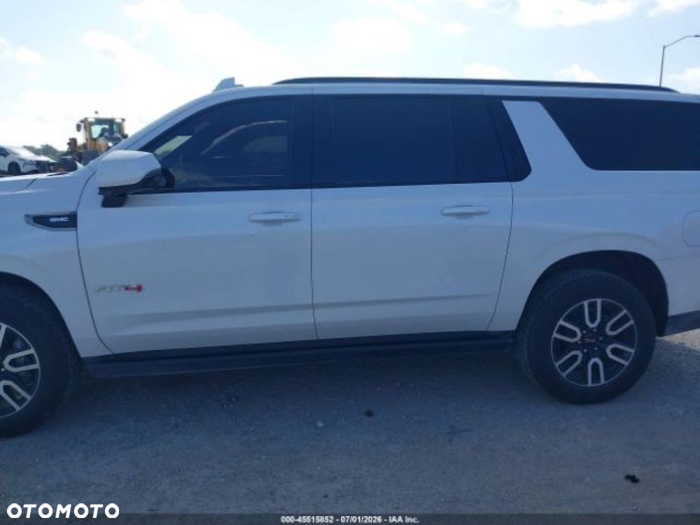 GMC Yukon - 8