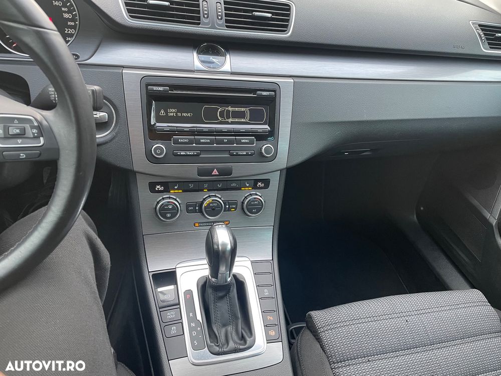 Volkswagen Passat - 18