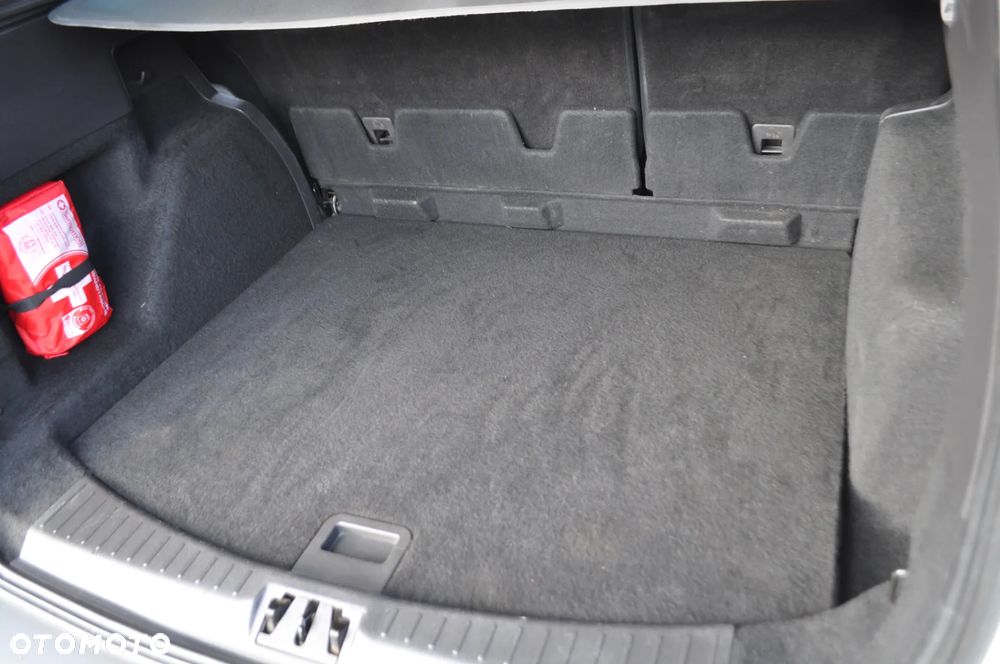 Ford Kuga 2.0 TDCi 4x4 Titanium - 13