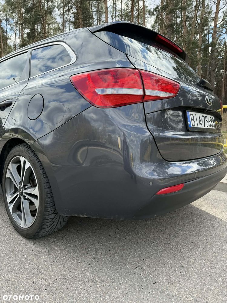 Kia Ceed 1.6 CRDi 136 ISG Platinum Edition - 8