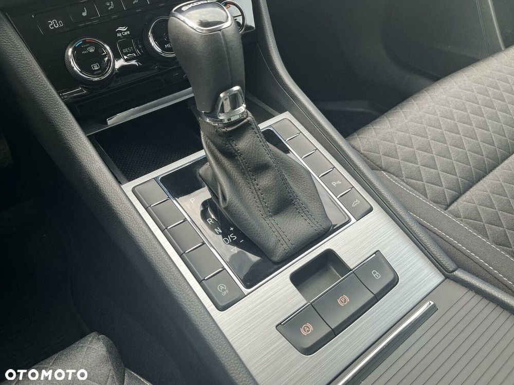 Skoda Superb 1.5 TSI Ambition DSG - 23