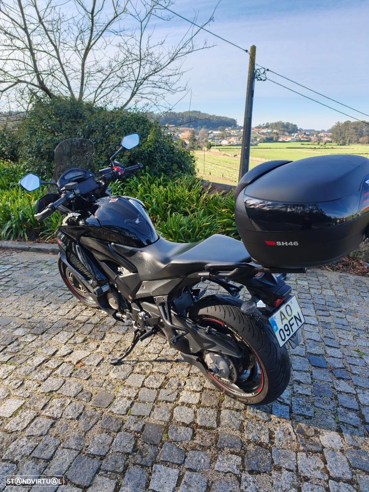 Honda VFR Crossrunner 800 - 2