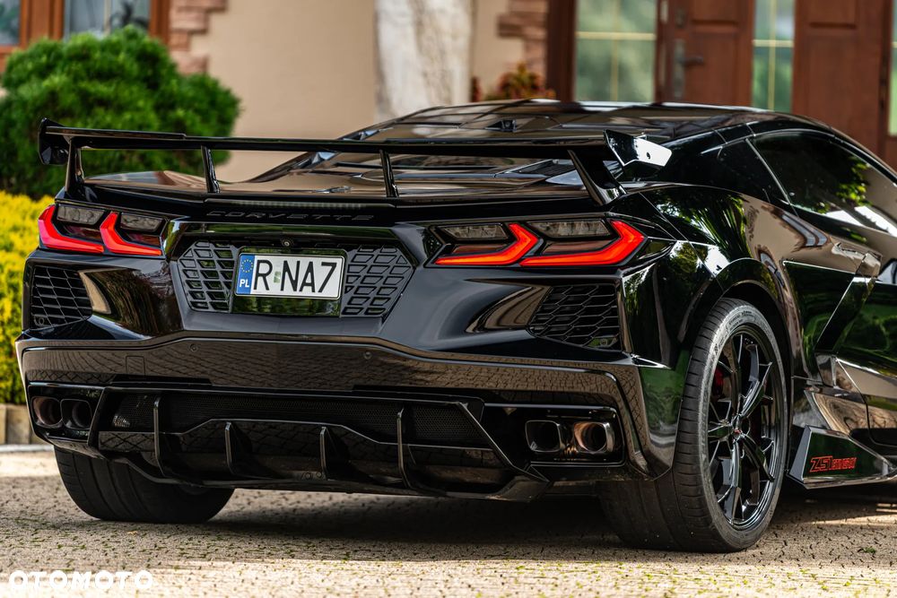 Chevrolet Corvette - 10