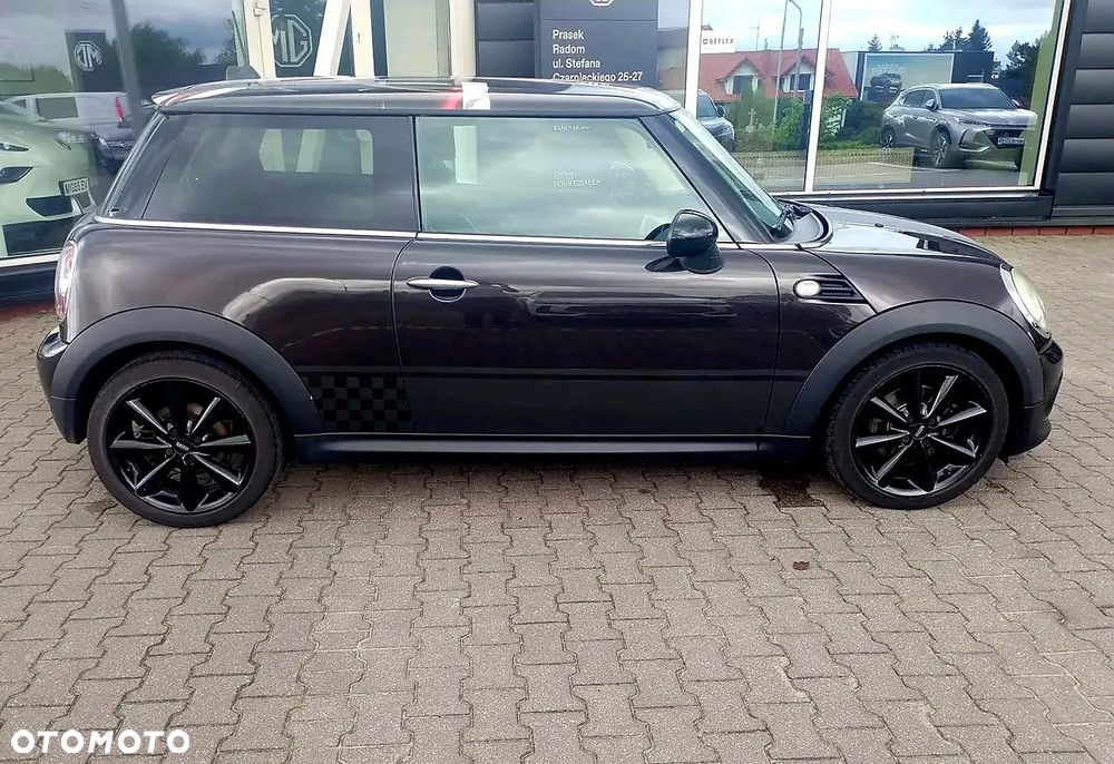 MINI Cooper Standard - 14