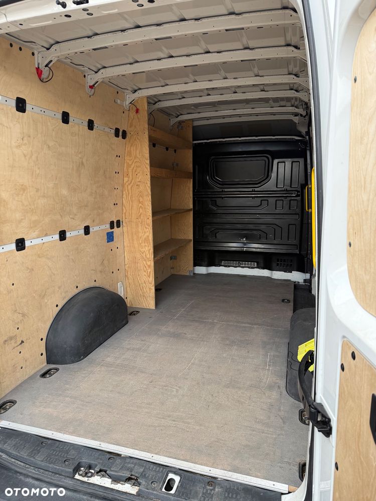 Volkswagen Crafter - 10