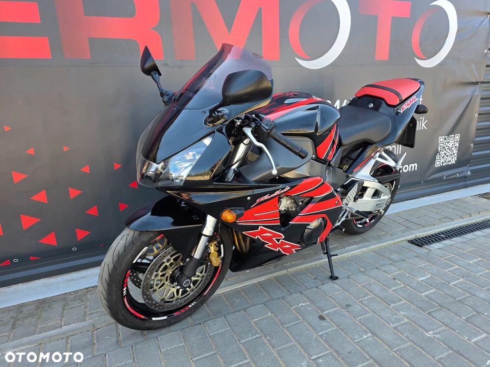 Honda CBR - 3