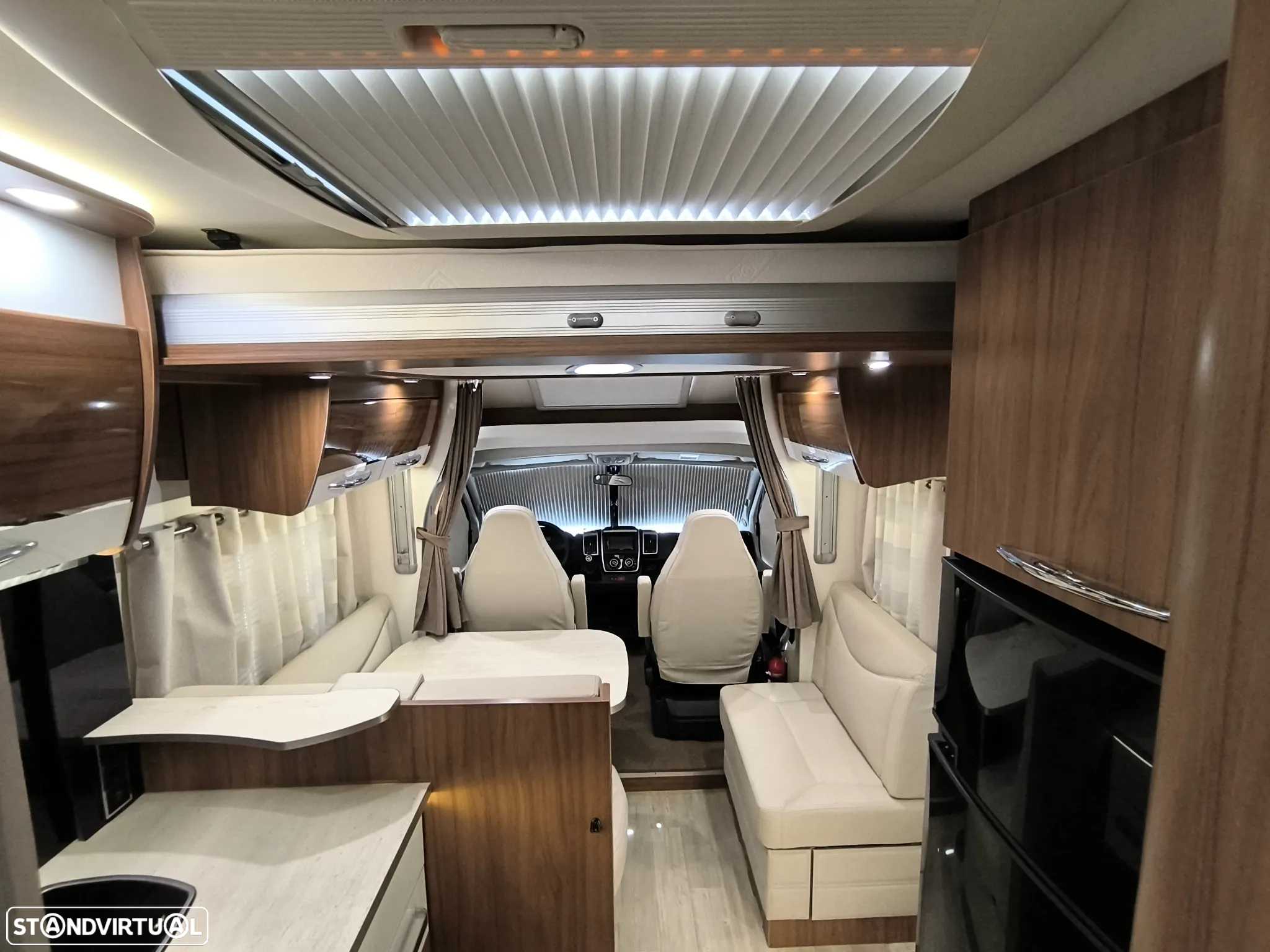 Pilote Sensation P746 - 34
