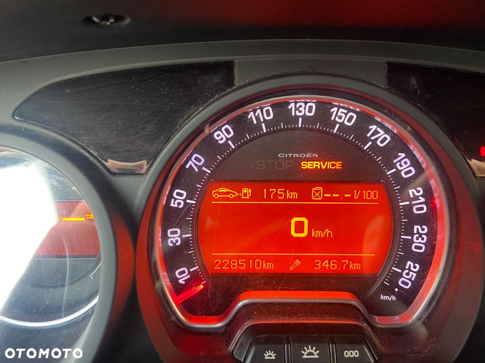 Citroën C5 Tourer 2.0 16V Confort - 8