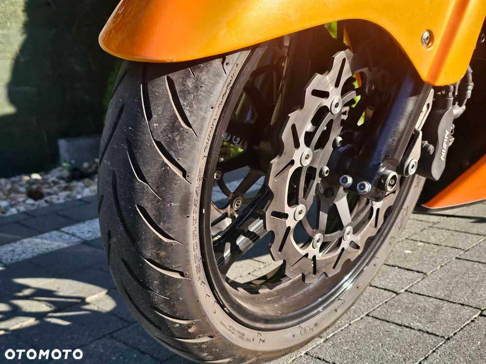 Honda CBR - 15
