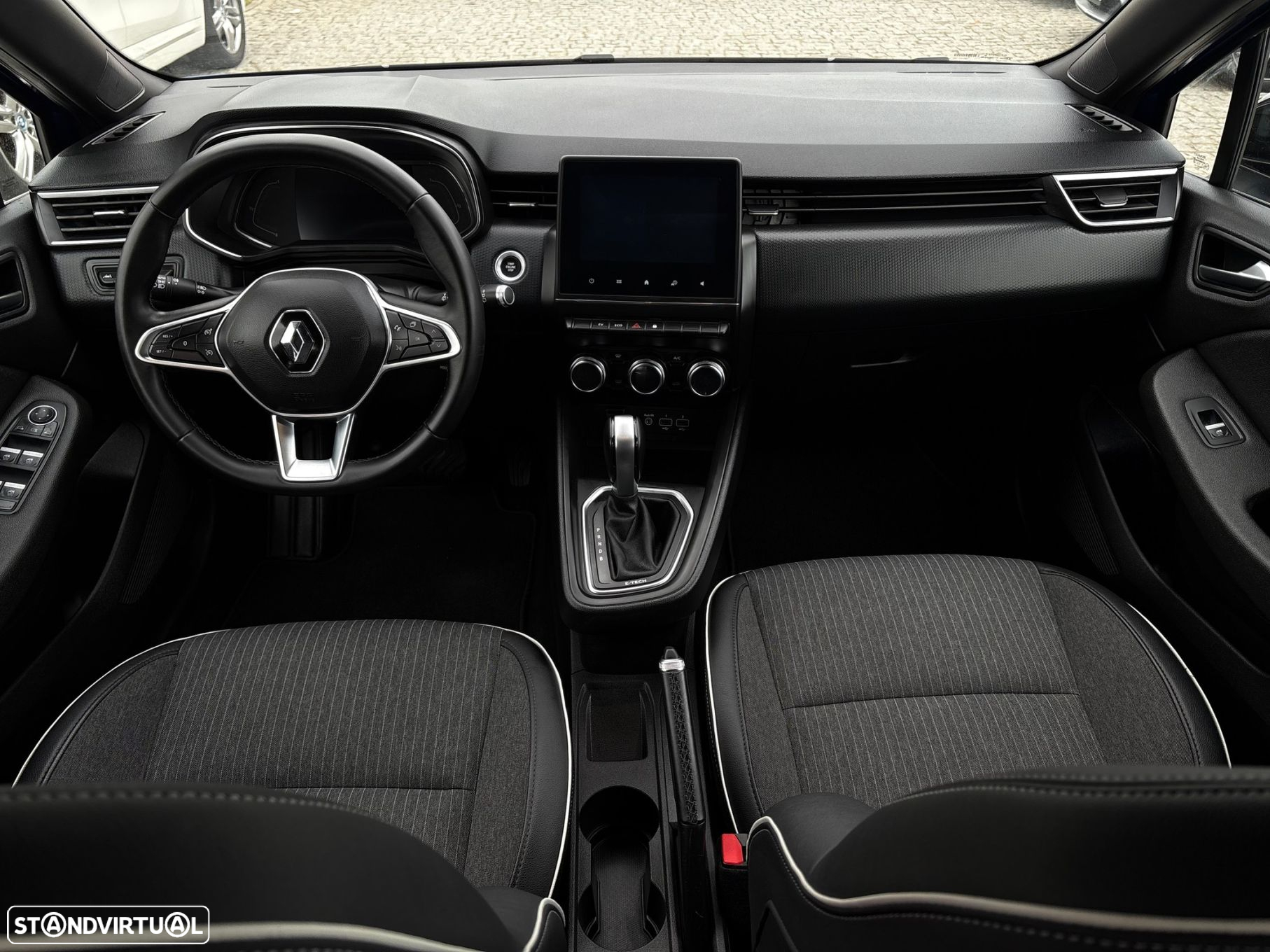 Renault Clio 1.6 E-Tech Full Hybrid Techno - 9