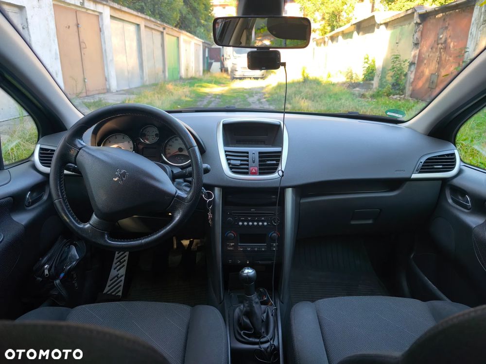 Peugeot 207 1.6 Turbo Sport - 9