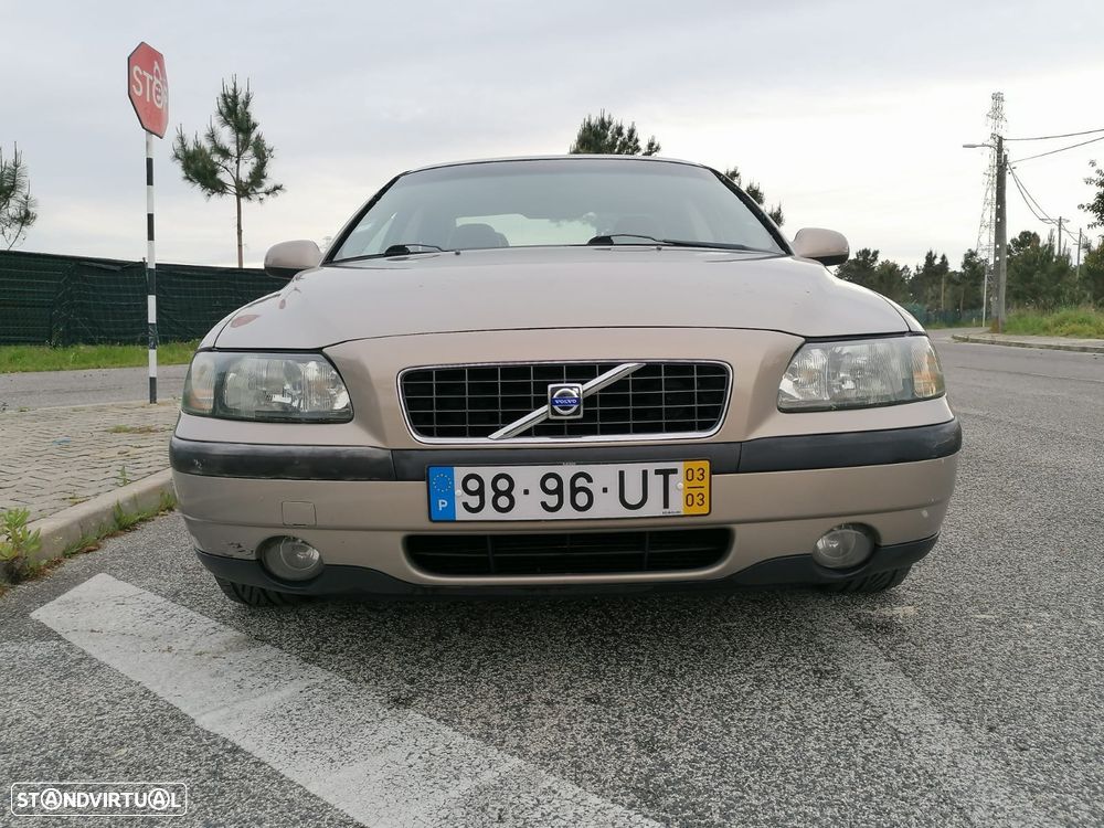 Volvo S60 2.4 D5 - 2