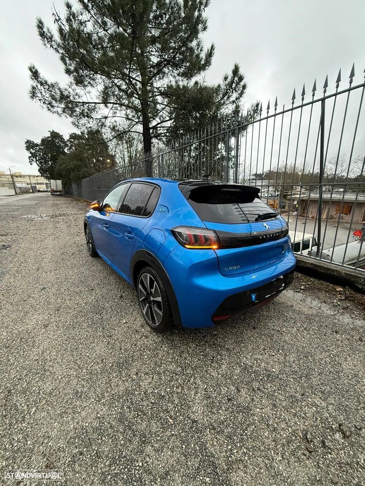 Peugeot e-208 50 kWh GT Pack - 3