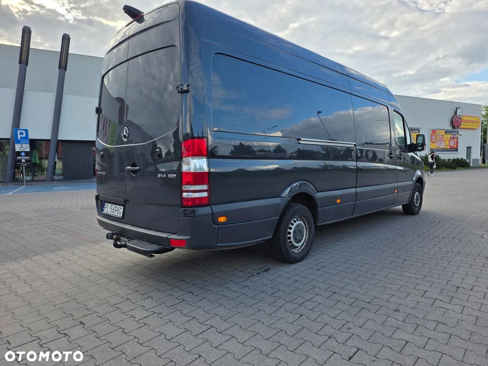 Mercedes-Benz Sprinter - 5