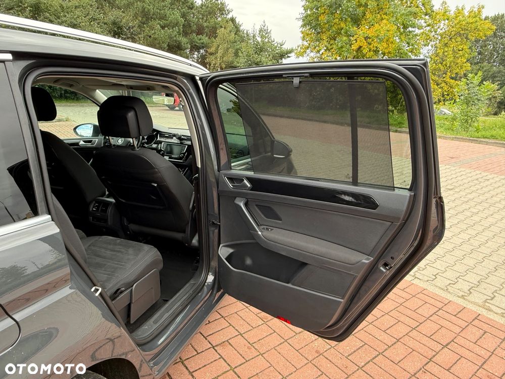 Volkswagen Touran 1.4 TSI BMT Highline - 11
