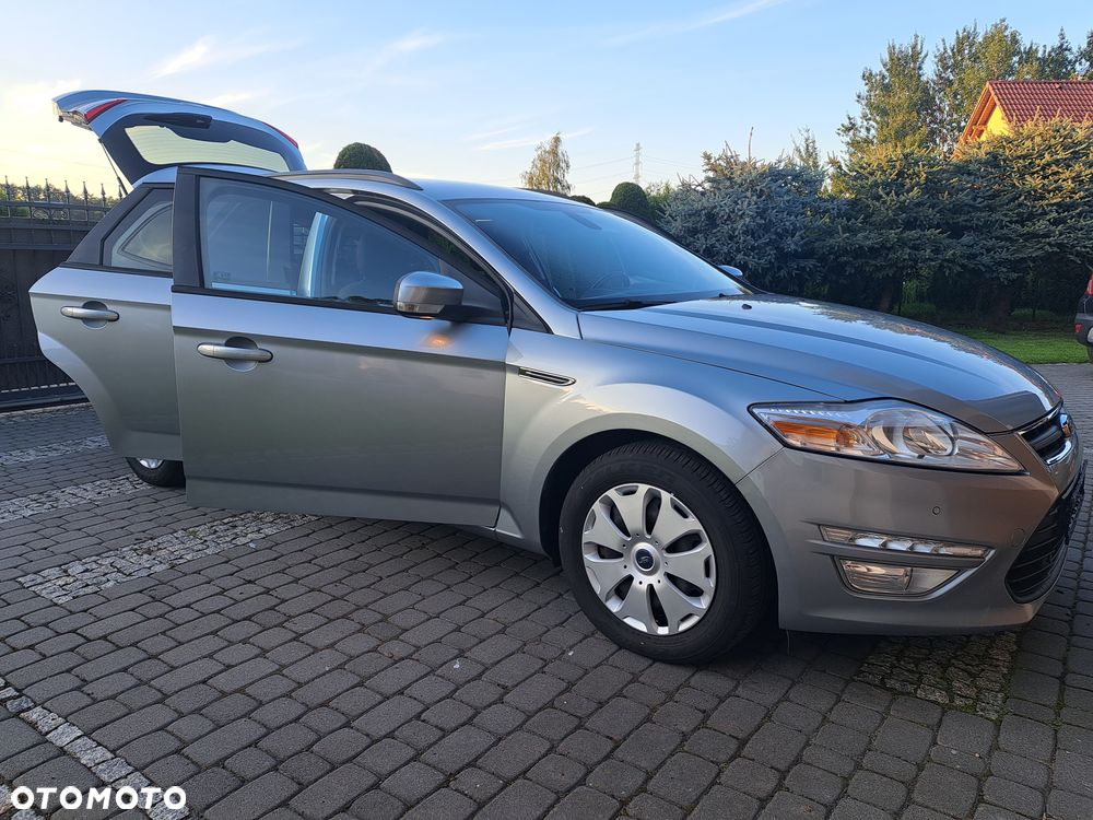Ford Mondeo 2.0 TDCi Champions Edition - 35