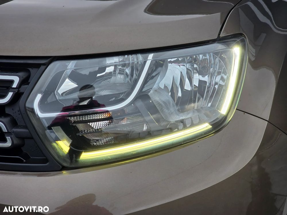 Dacia Duster 1.6 4x2 Laureate - 27