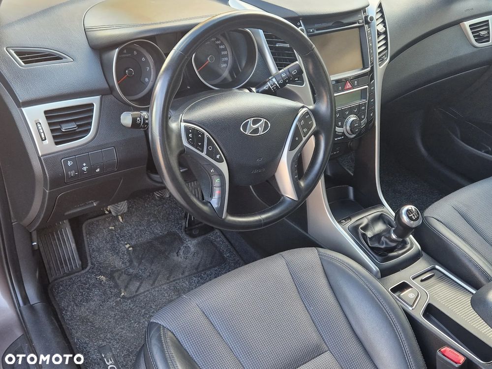 Hyundai i30 blue 1.6 GDI YES Gold - 23
