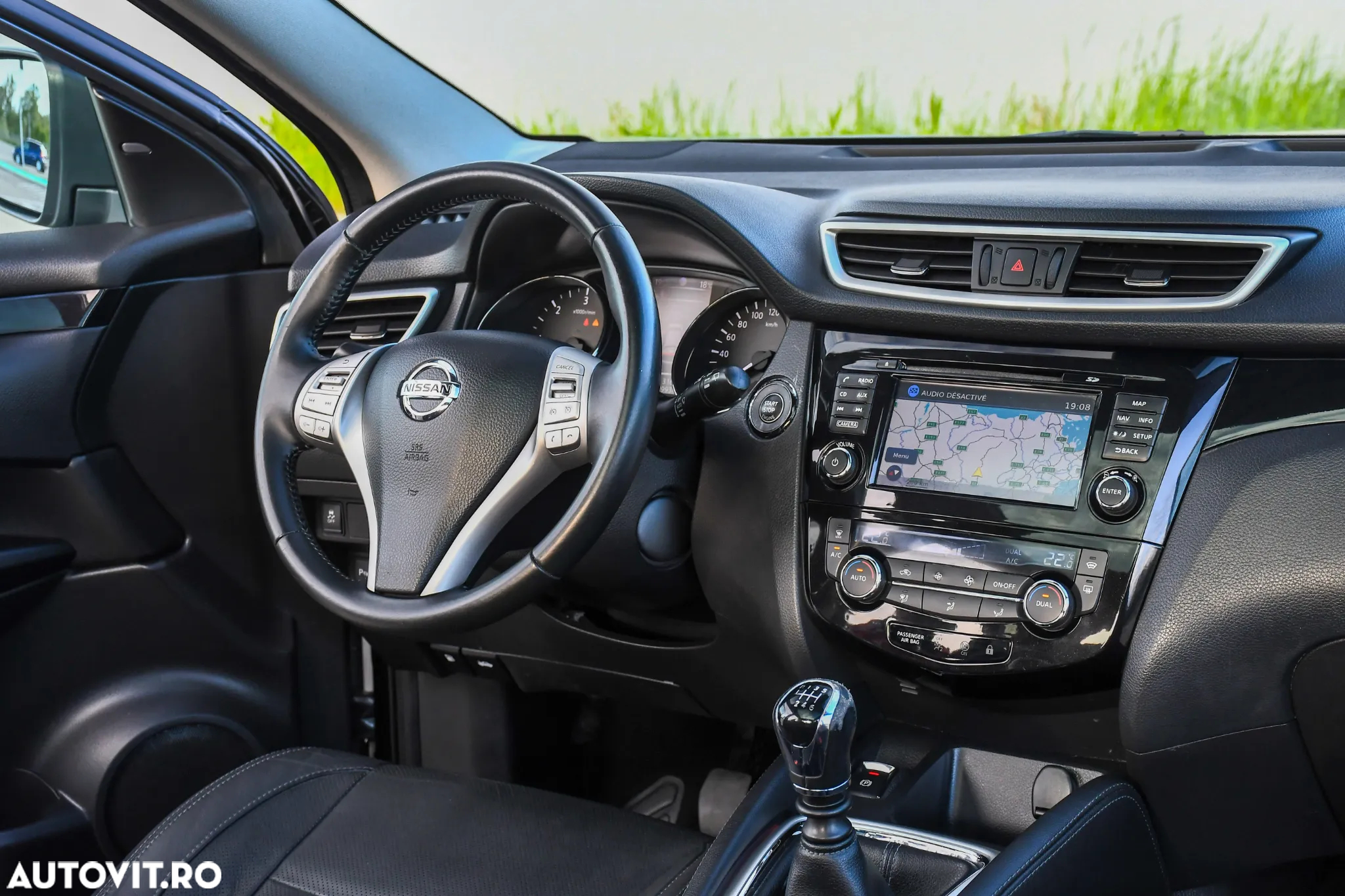 Nissan Qashqai 1.5 DCI Start/Stop N-Connecta - 10