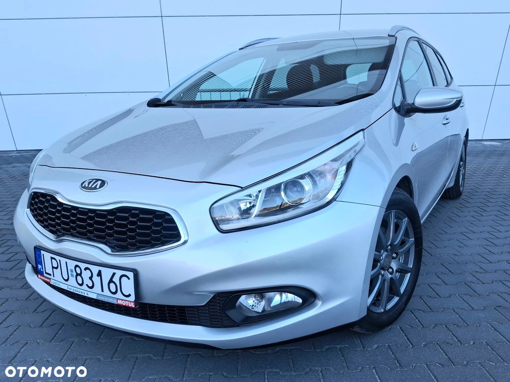 Kia Ceed 1.4 CVVT Dream Team Edition - 4