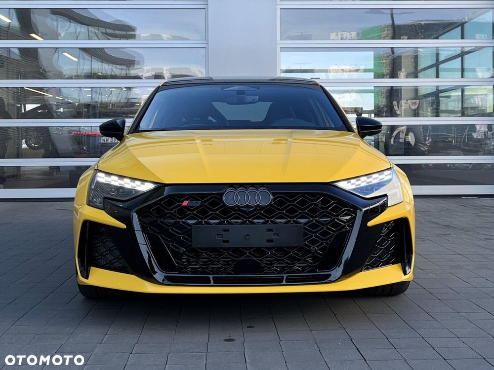 Audi RS3 Limousine - 5