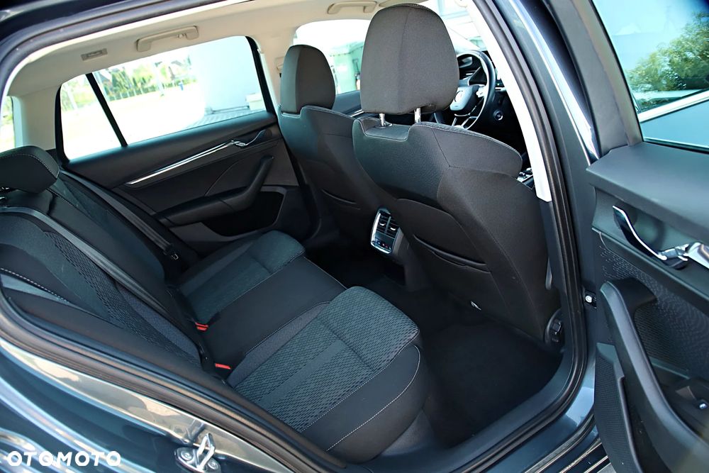 Skoda Octavia 2.0 TDI Style DSG - 21