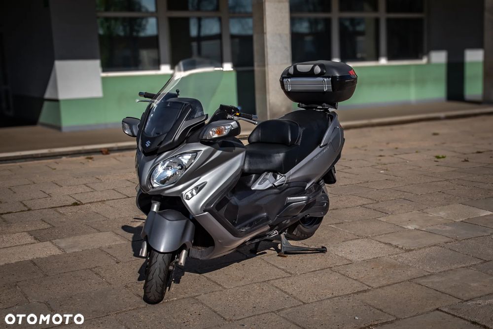 Suzuki Burgman - 3