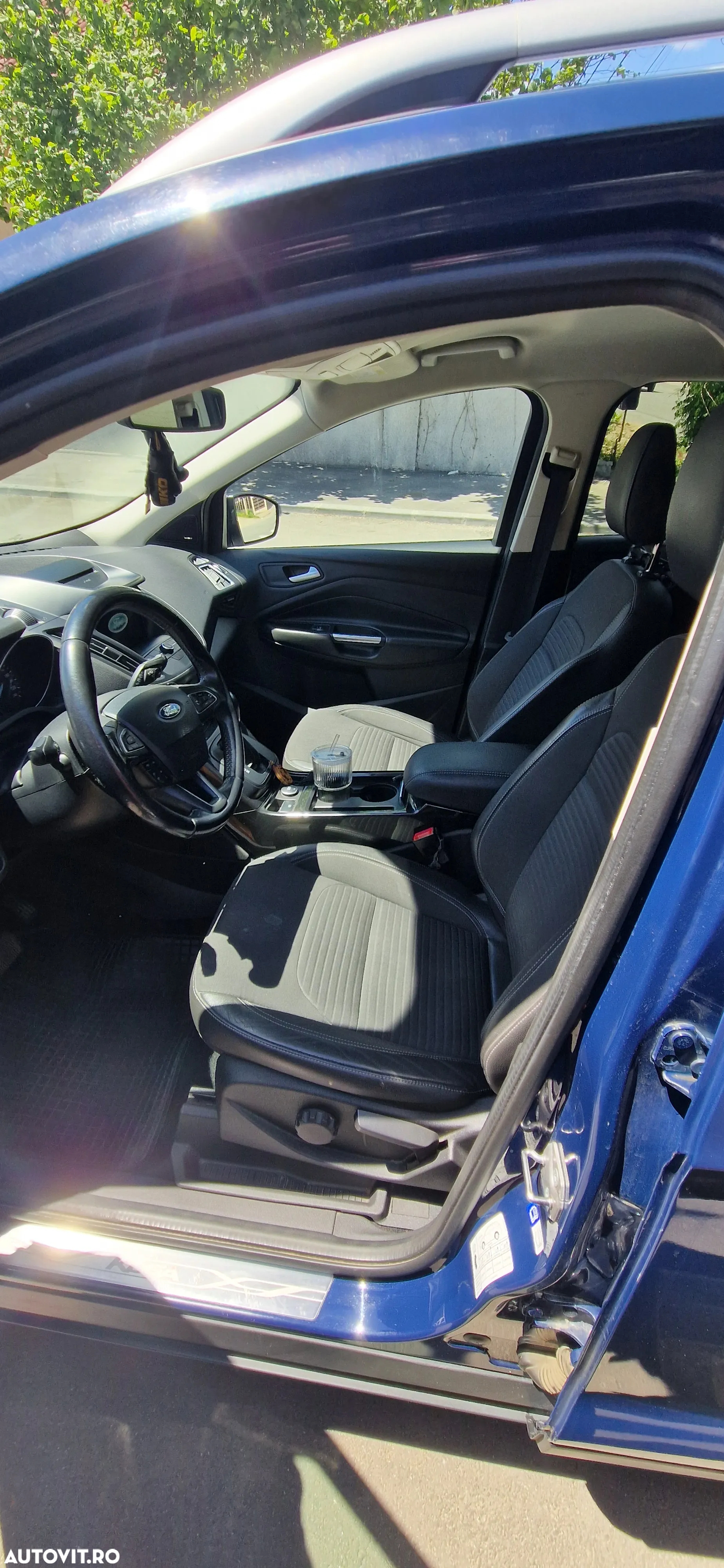Ford Kuga 1.5 EcoBoost 4WD Aut. Titanium - 5