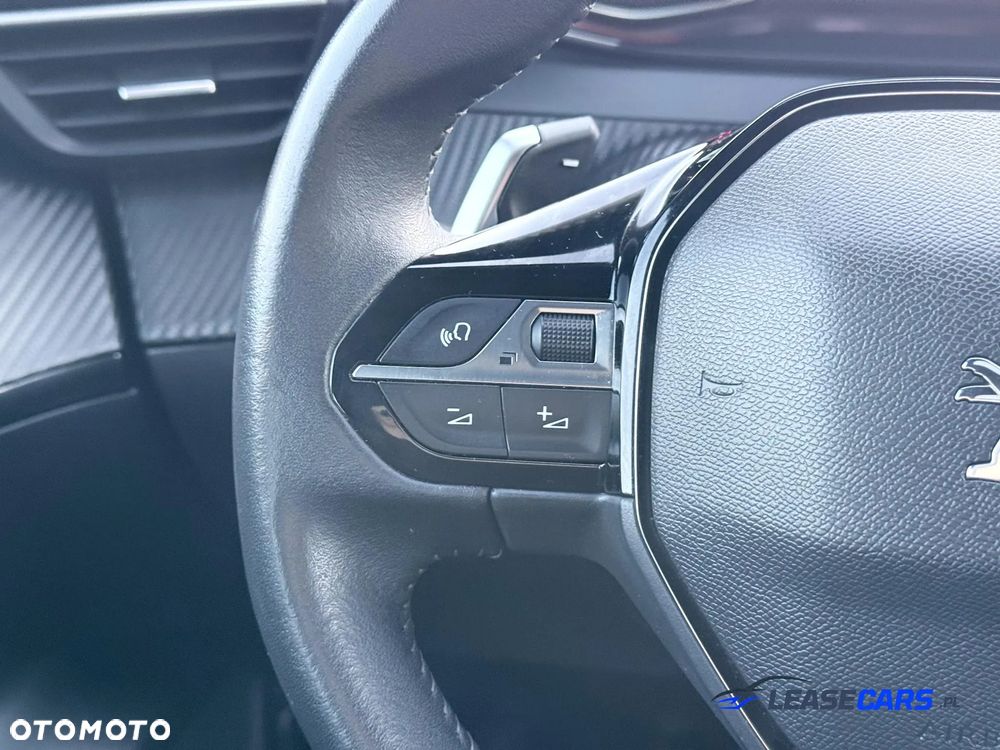 Peugeot 2008 PureTech 130 EAT8 Allure Pack - 19