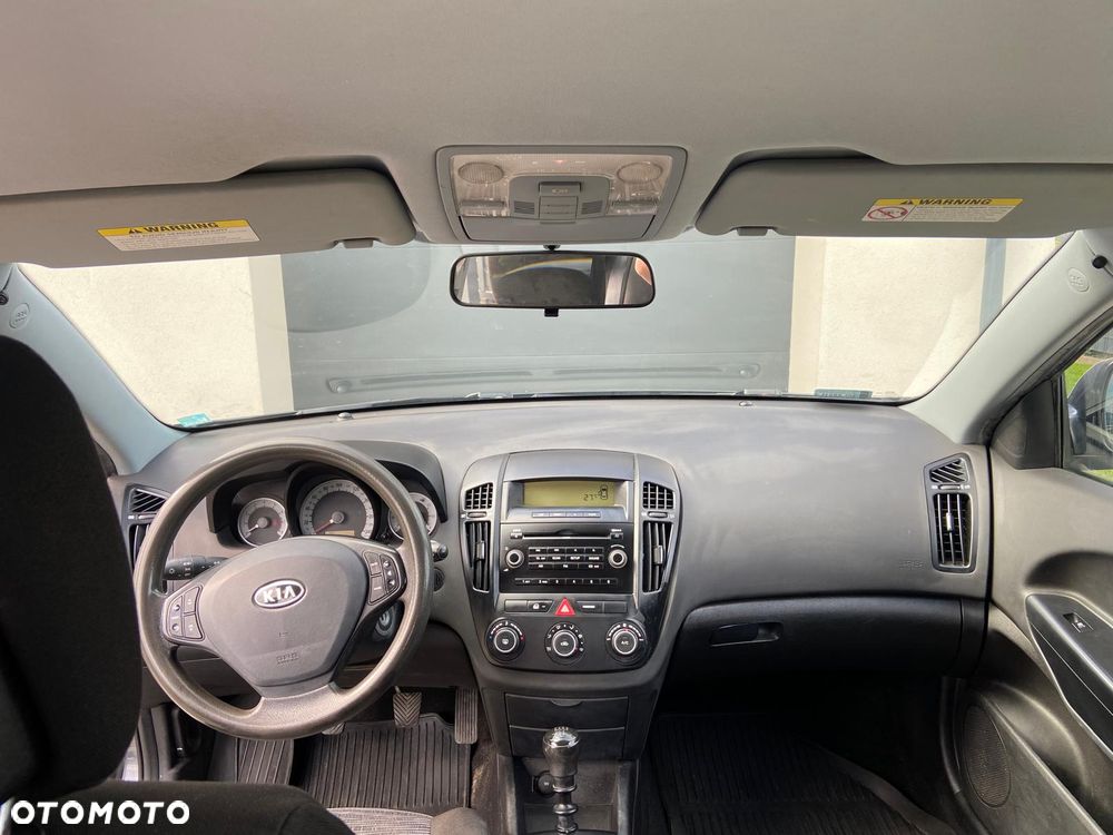 Kia Ceed 1.4 Comfort - 10
