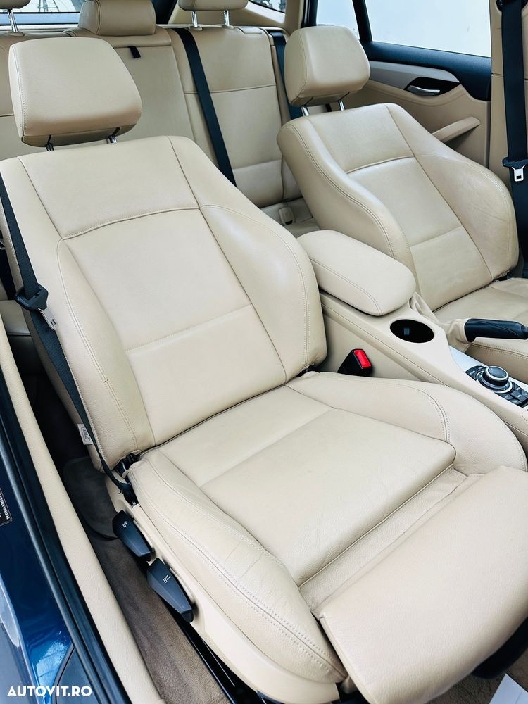 BMW X1 xDrive20i Aut. - 16