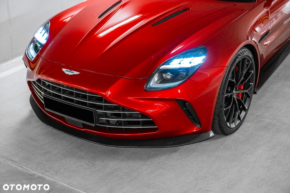 Aston Martin Vantage - 6