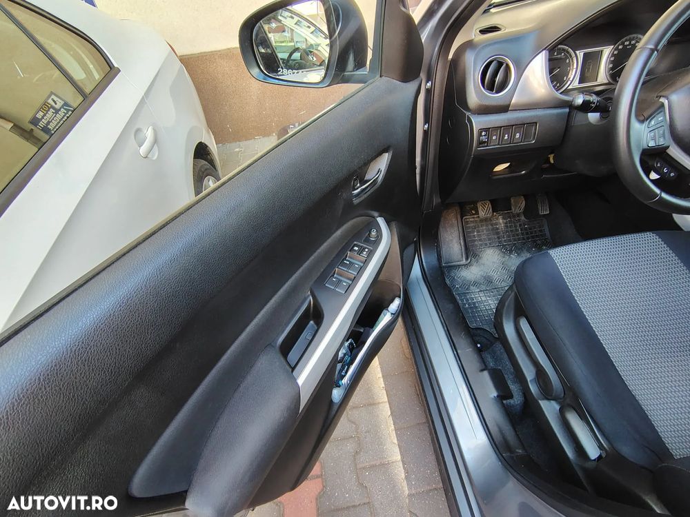 Suzuki Vitara 1.6 Passion - 16