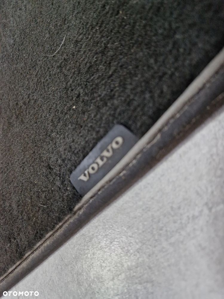 DYWANIKI MATERIAŁOWE VOLVO V50 S40 CZARNE R-Designe - 6