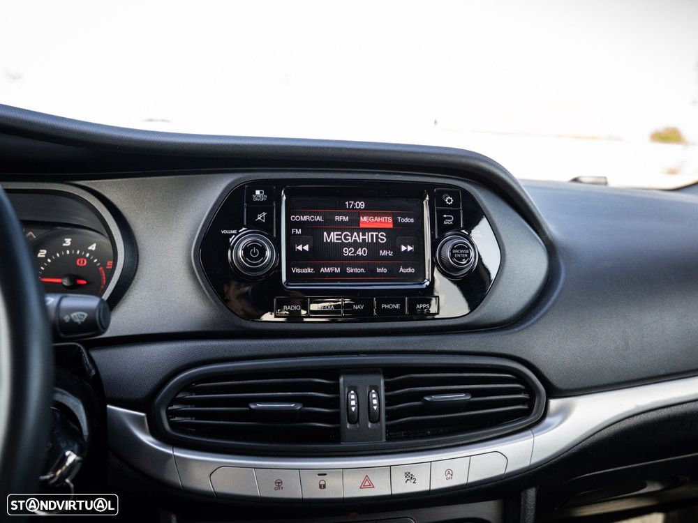 Fiat Tipo 1.3 MultiJet Life - 42